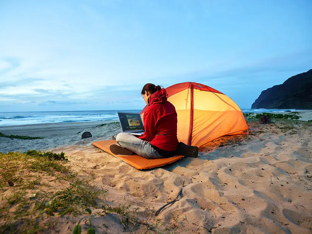 Escenario de viaje para Cómo ser nómada digital: seguro y planificación